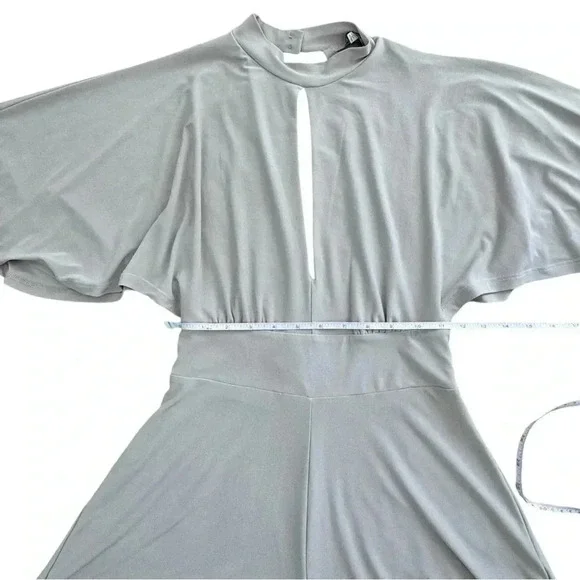 Nude Women’s Romper with open Chest and Back. Small - Picture 6 of 12